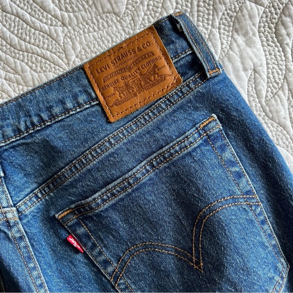 Levi's Premium - Wedgie Straight Fit - Jive Stonewash Medium Wash - Picture 11 of 13